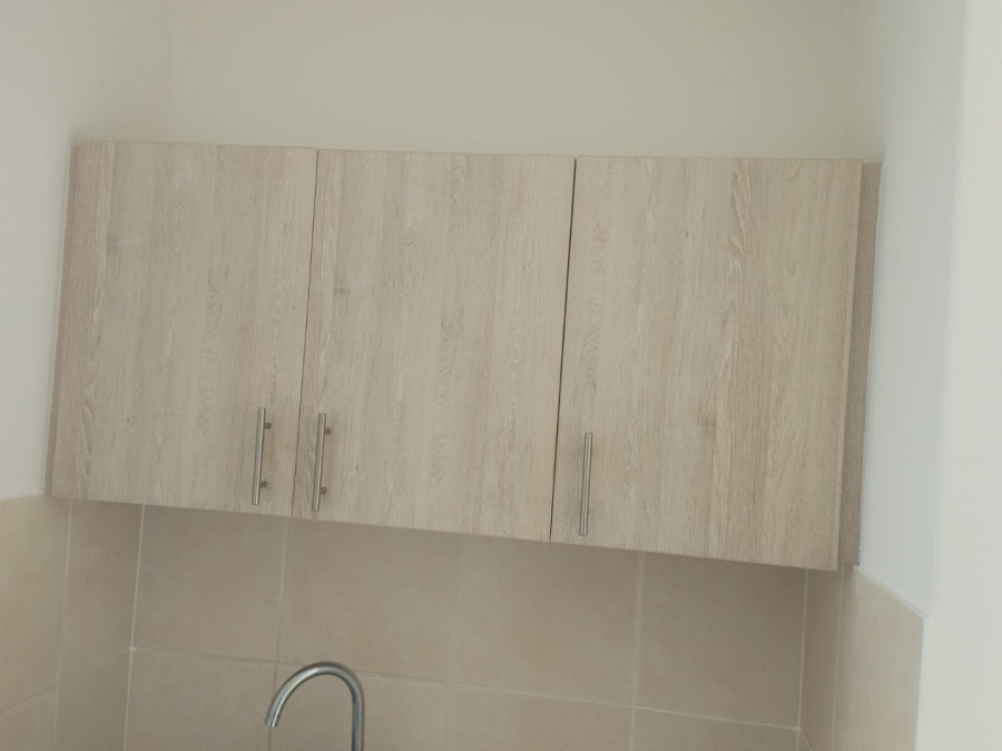 To Let 2 Bedroom Property for Rent in Heather Park Western Cape